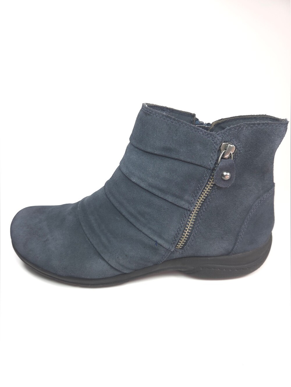 Clarks Chris Sway Navy Suede Water‑Resistant Zip Bootie W 9